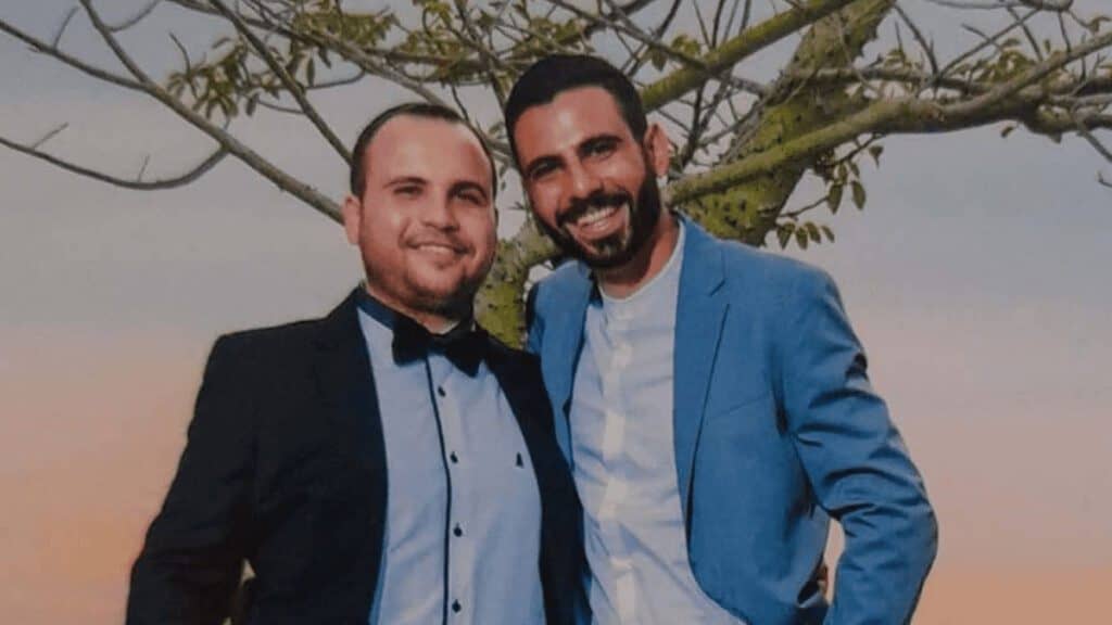 איצי סעדיאין (מימין) ואחיו אבשלום
