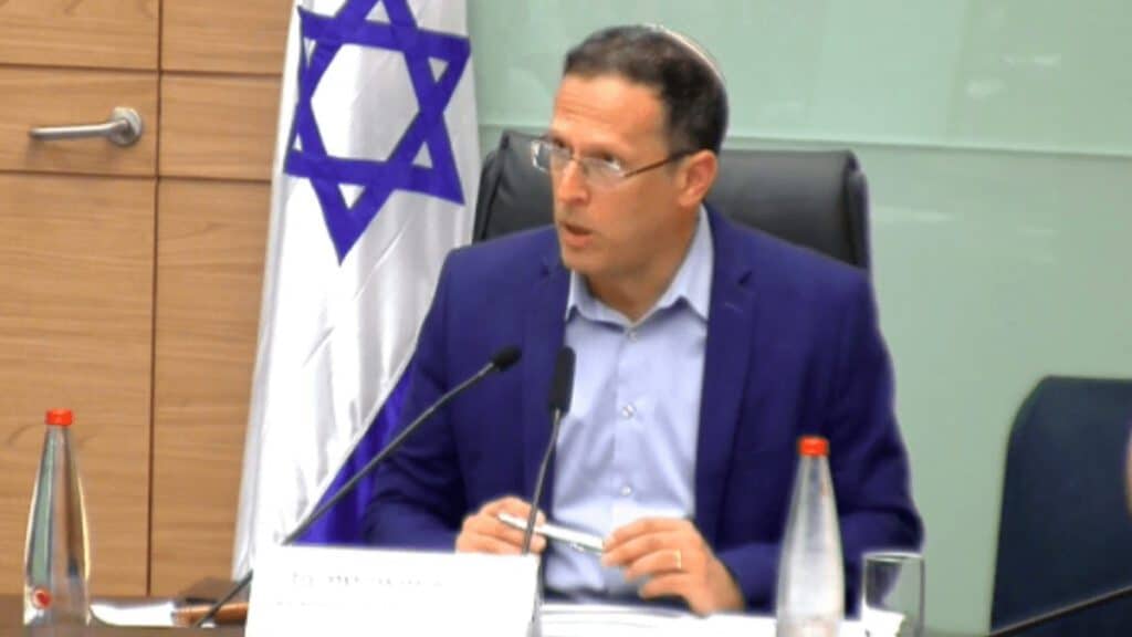 חבר הכנסת משה טור-פז. מתוך שידורי הוועדה