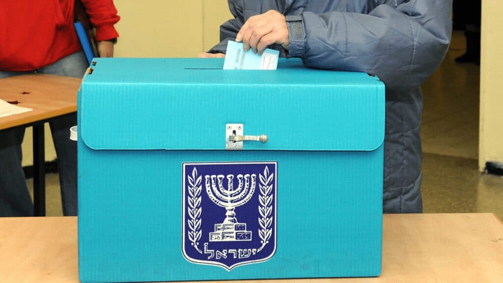הצבעה בקלפי. צילום - אבי אוחיון, לע"מ