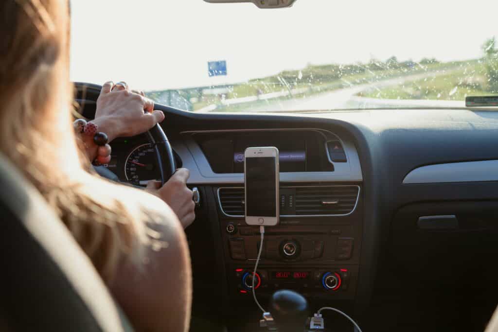 הורה מסיע (אילוסטרציה). צילום: pexels