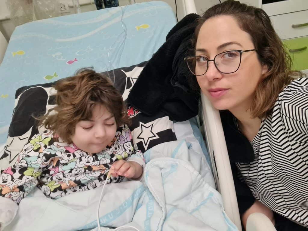 אורלין מלכה ובתה אדל ז"ל (באדיבות המשפחה)