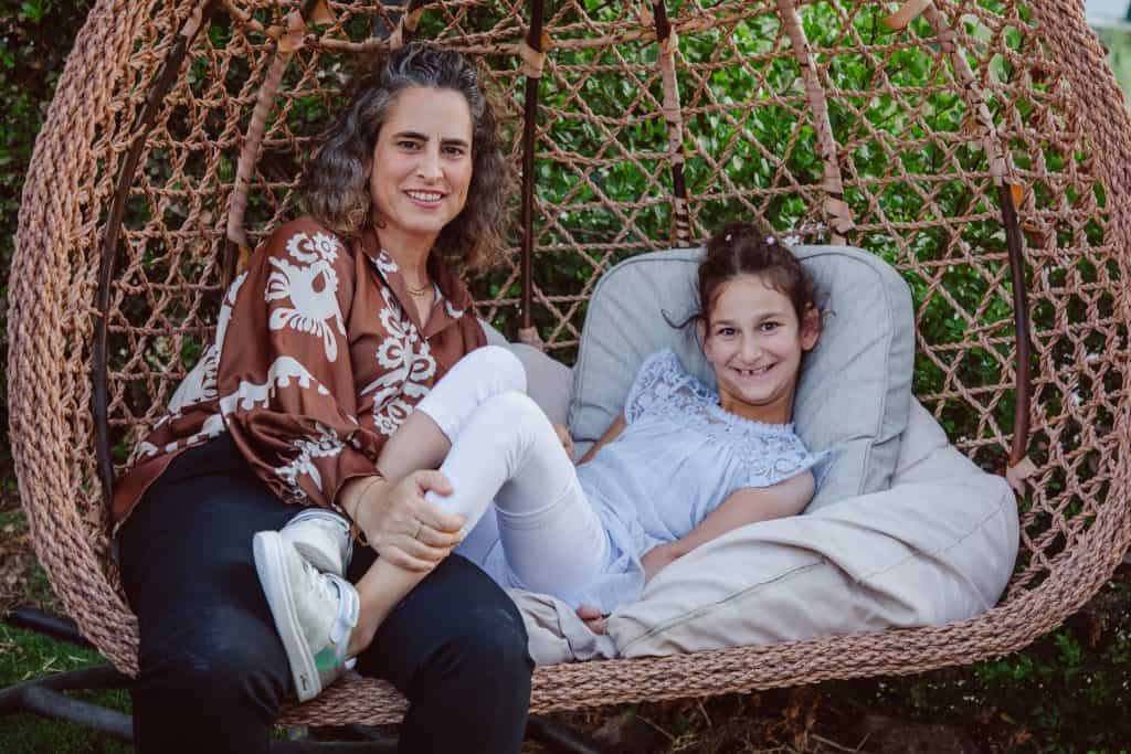 נעמה ובתה אליה (באדיבות המשפחה)