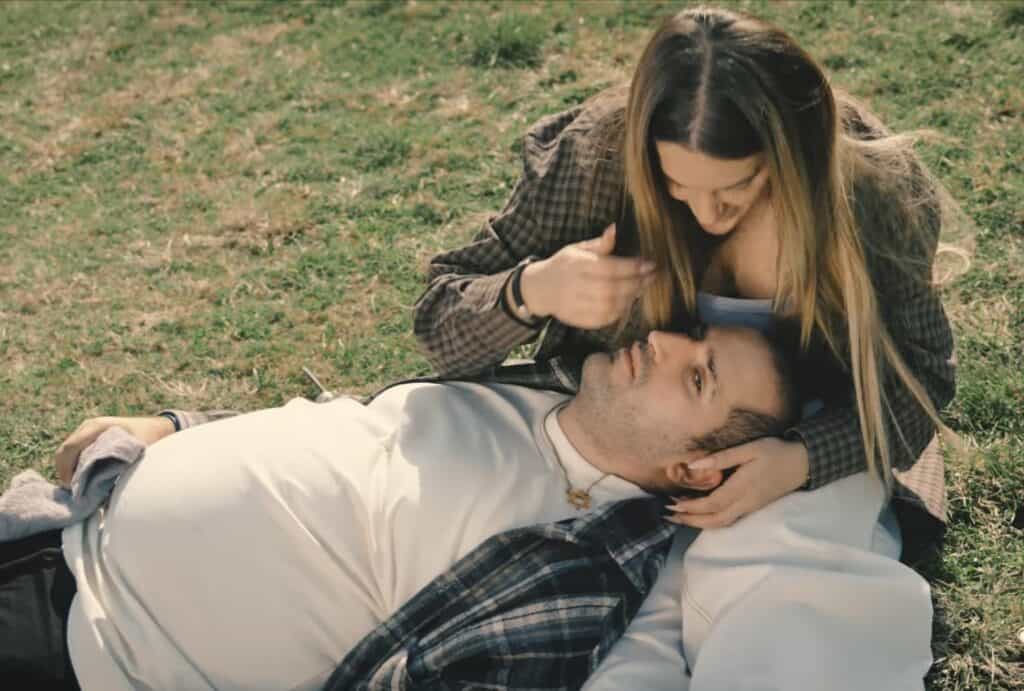 יובל מעתוק ואחיה בשיר (צילום: דניאל אהרוני)