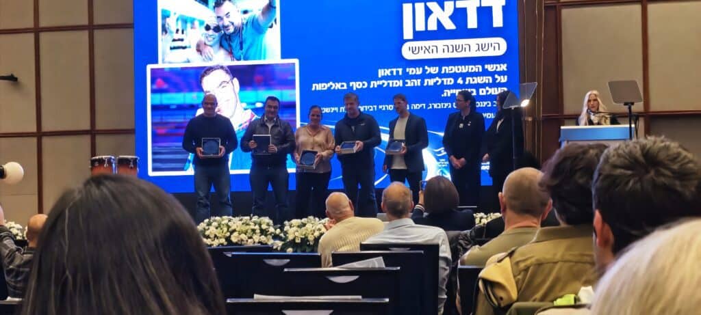 הוקרה לצוות שליווה את עמי דדאון (גיא וקנין)