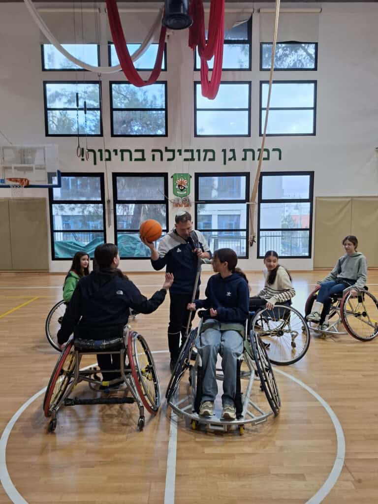 הפעילות בשבוע הדמוקרטיה (צילום: הלל בית חינוך למנהיגות חברתית)