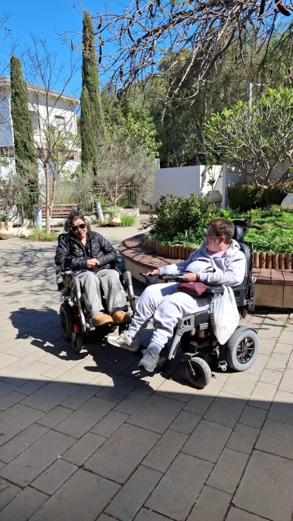 באדיבות בית הגלגלים