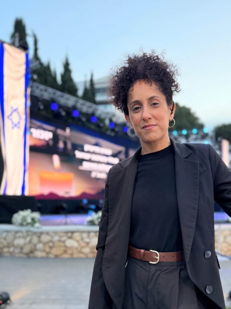 הילה נהרי