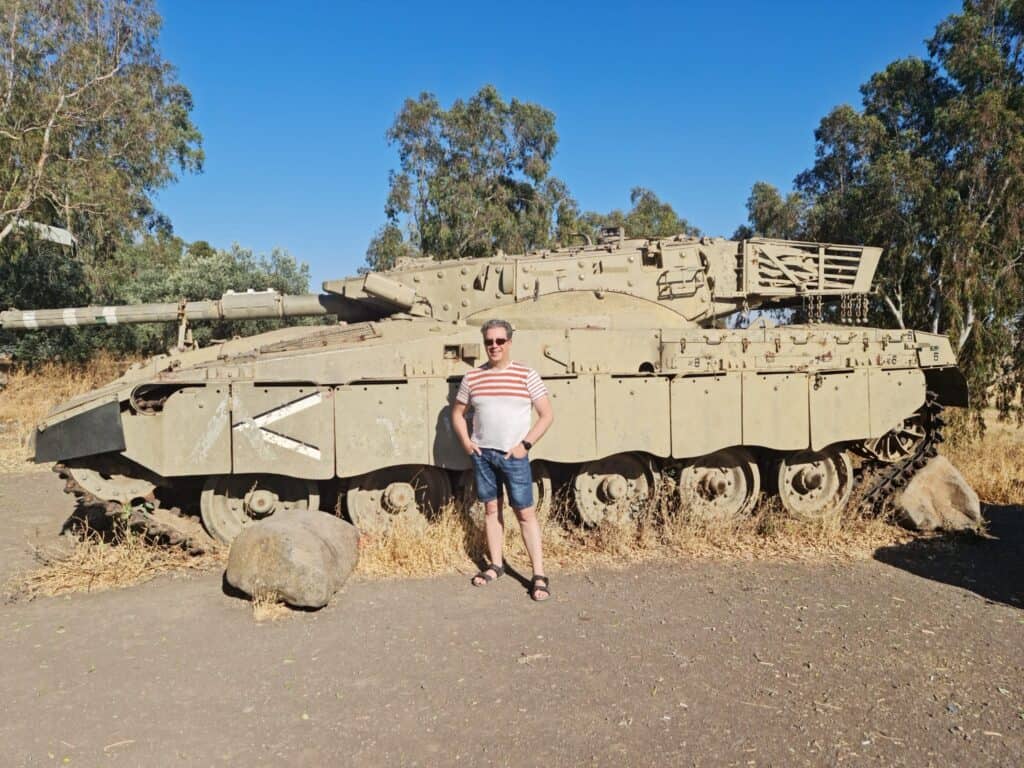 רונן דוד לצד טנק (באדיבות המצולם)