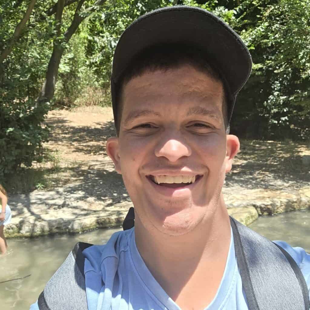 רונאל לב